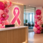 7 formas de usar balões personalizados em campanhas de Outubro Rosa